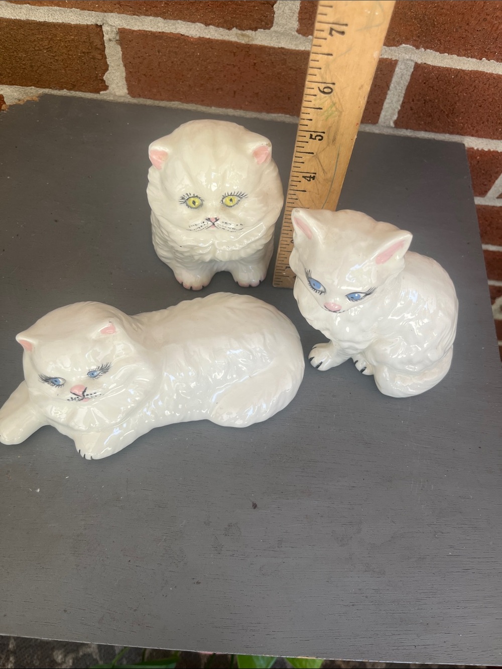 Vintage White Ceramic Cats Blue & green eyes Hand-painted Set of 3 - Picture 5 of 7